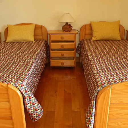 Casa De Crespins بيت للعطل