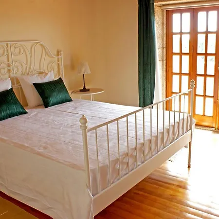 Casa De Crespins بيت للعطل كامينيا
